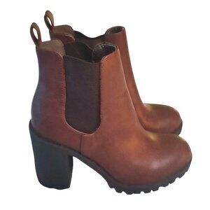 Soda Women's Faux Leather Ankle Boots With Block Heel & Lug Sole Size 5.5 Brown